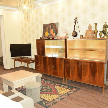 Massiv Apt Jereván Kültér fotó
