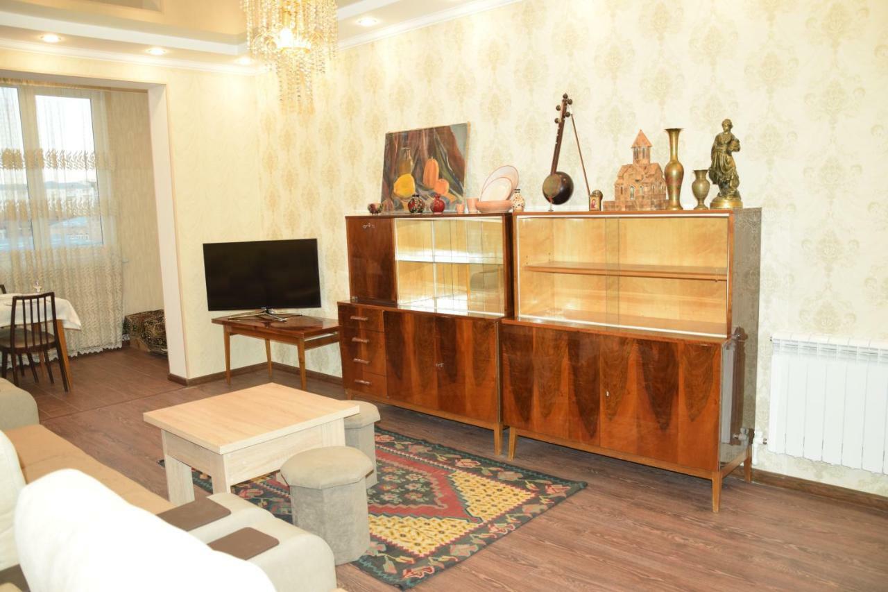 Massiv Apt Jereván Kültér fotó