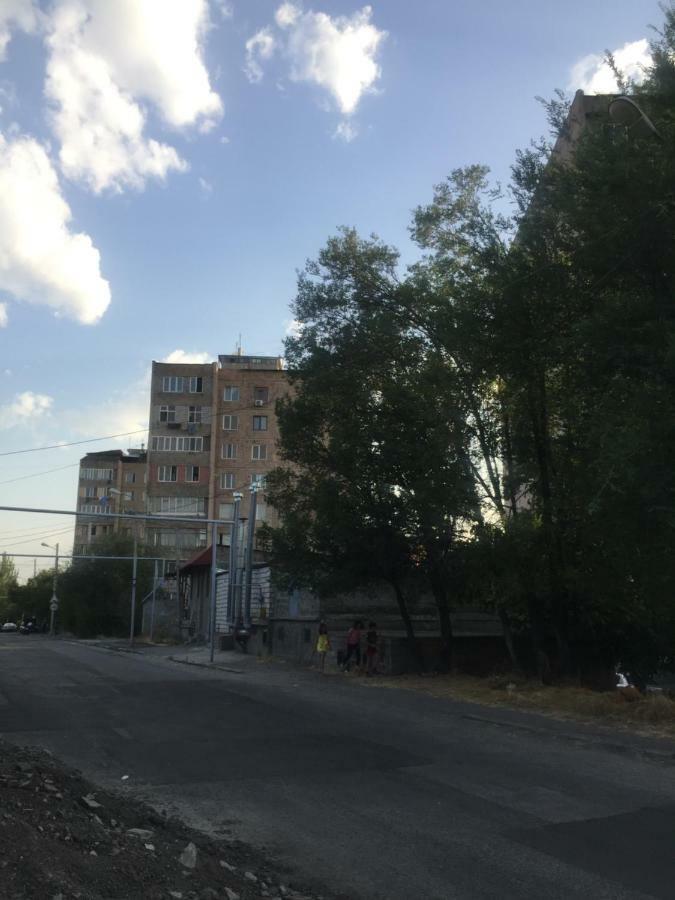 Massiv Apt Jereván Kültér fotó